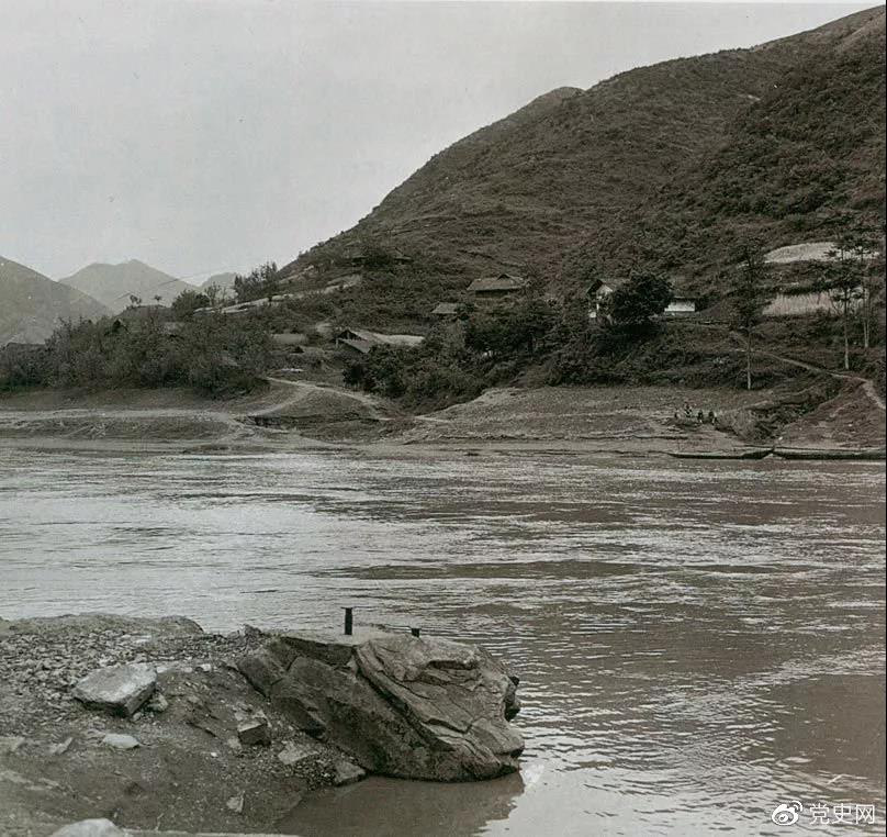 1935年1月，紅一方面軍一渡赤水的渡口之一——土城渡口。