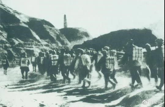 1947年3月19日，西北野戰(zhàn)軍撤離延安，進(jìn)行戰(zhàn)略轉(zhuǎn)移。